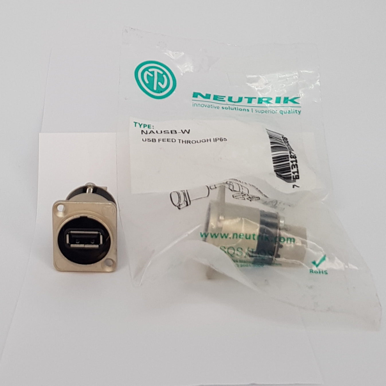 Neutrik NAUSB-W Feed Through connector