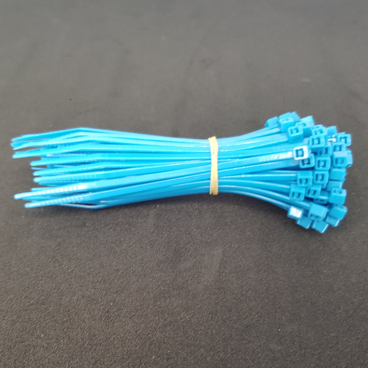 Multicomp PRO engineering cable ties
