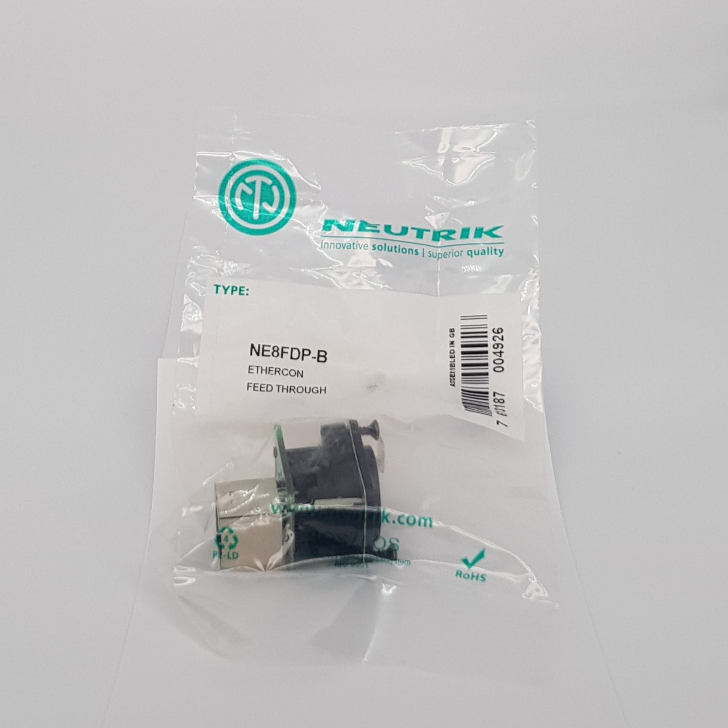 Neutrik NE8FDP-B Feed Through connector